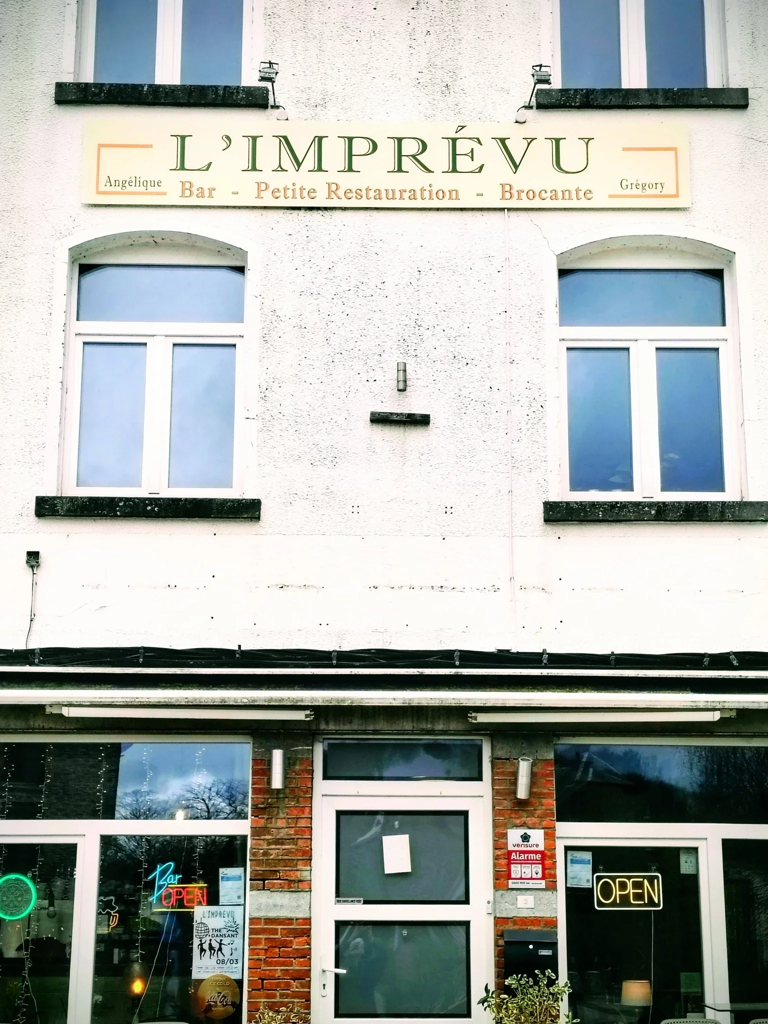 Façade de L'imprévu